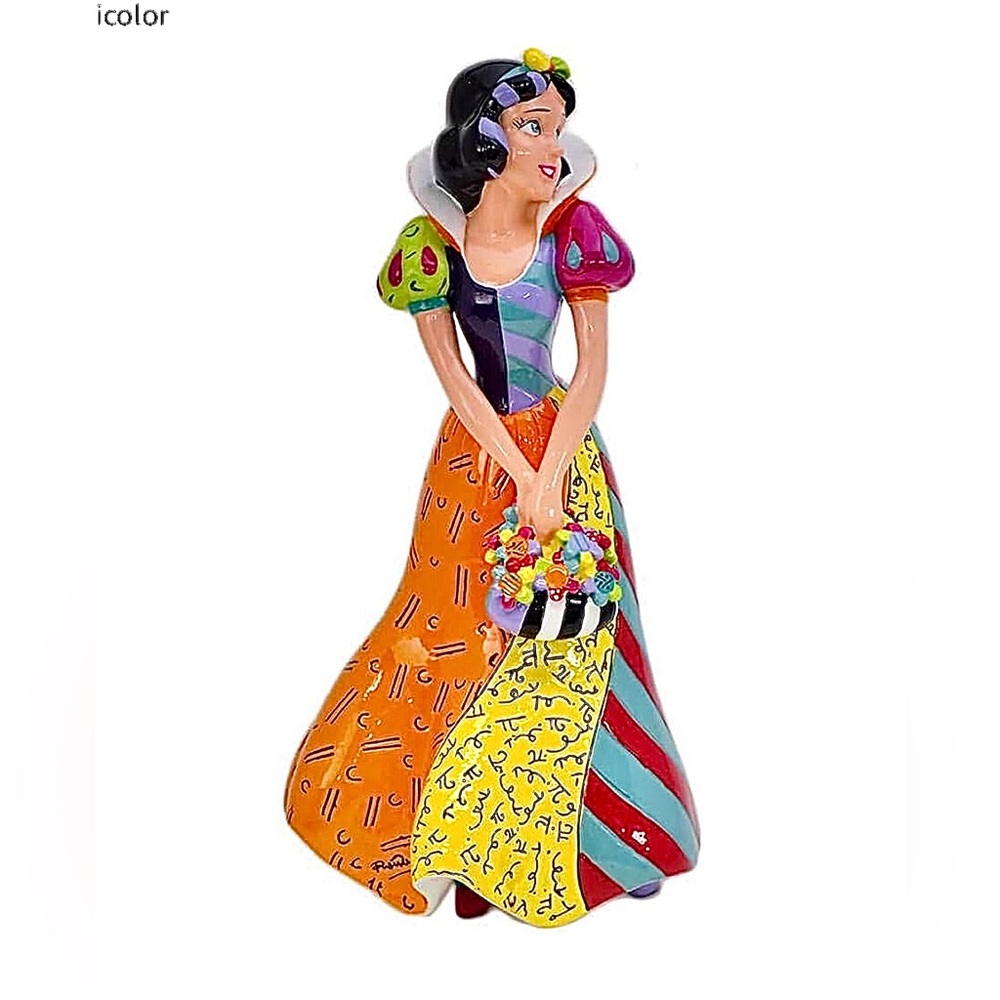 3 n box Britto Disney Snow White Figurine 3 boxed. $275 each online by B…